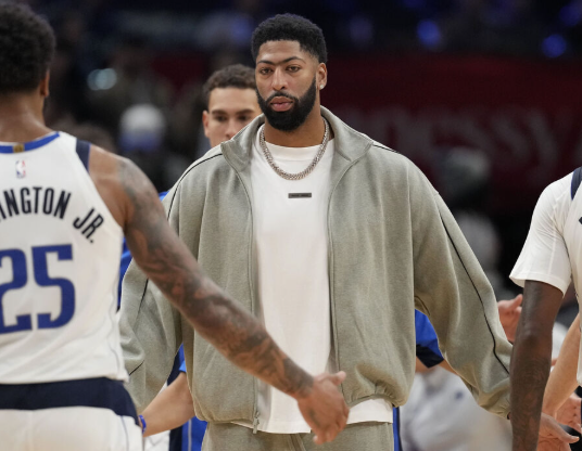 Dallas Hentikan Perpanjang Waktu Pemulihan Anthony