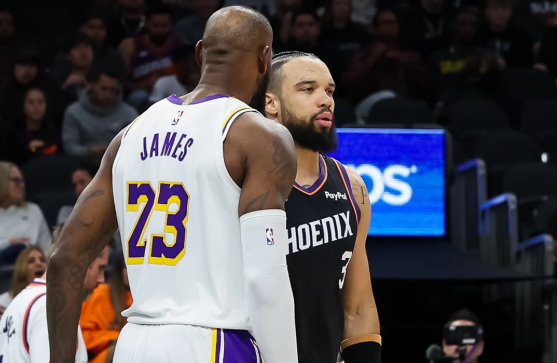 devin-booker-minta-penjelasan-mengenai-pelanggaran-ke-lebron