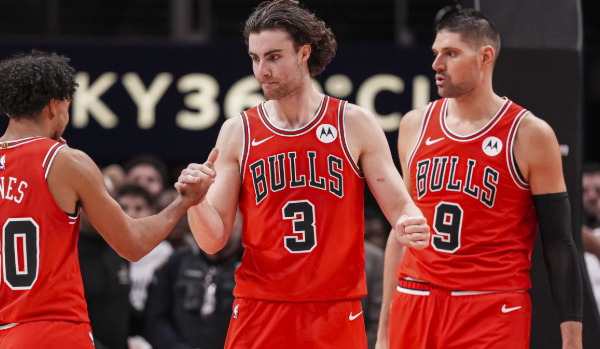 Bulls Cetak Rekor Saat Selesaikan Perlawanan Hawks