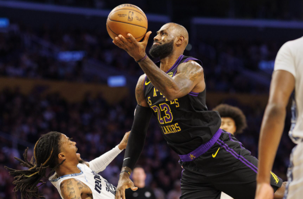 LeBron Kembali Buat Sejarah Saat Kalahkan Grizzlies