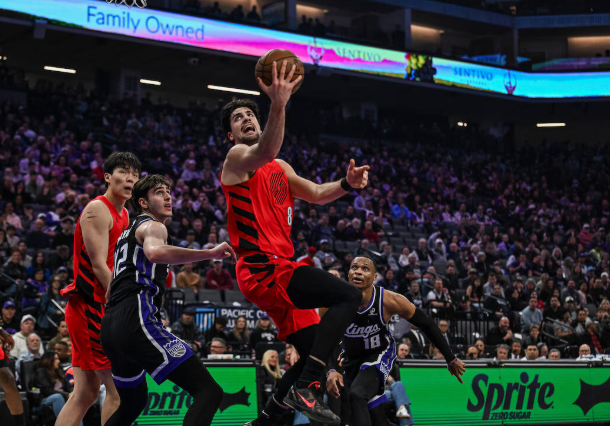 trail-blazers-kembali-ke-500-setelah-mengalahkan-kings